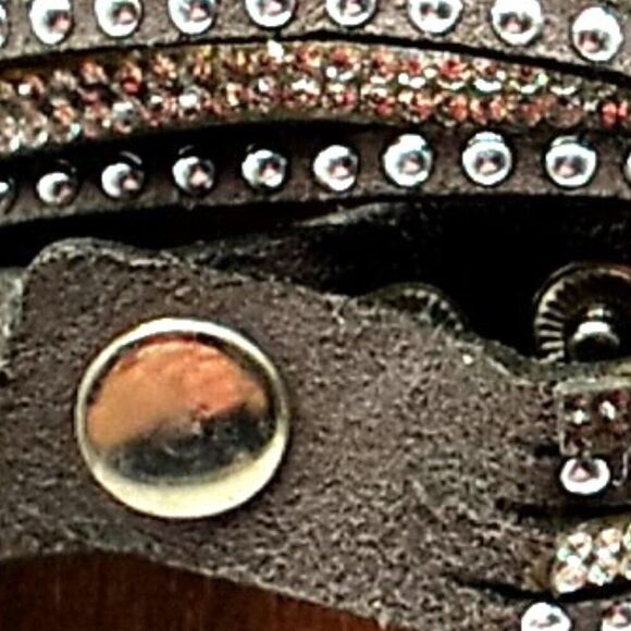 YIK Fung Crystal Studded Leather Wrap Bracelet Signed - Picture 15 of 15